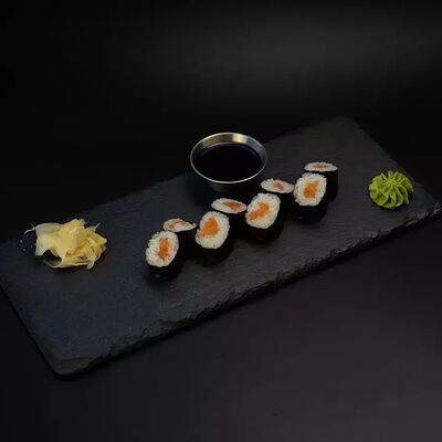 Маки лосось в Fusion по цене 740 ₽