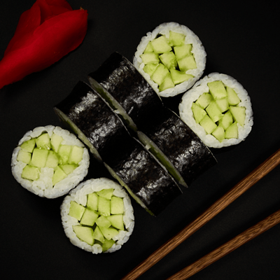 Огурец маки в Кручу-Верчу! по цене 624 ₽