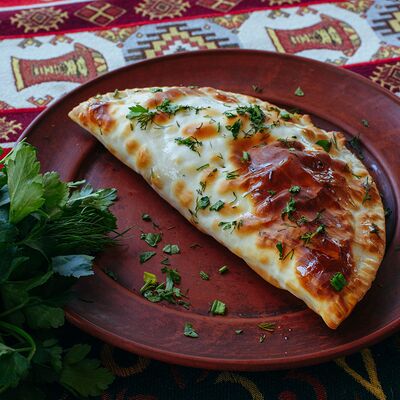 Кутаб с зеленью в Багратиони по цене 365 ₽