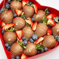 Логотип Букет Альфред I клубника в шоколаде и букеты