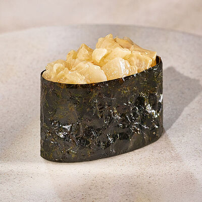 Гункан Гребешок спайси в Тануки по цене 185 ₽