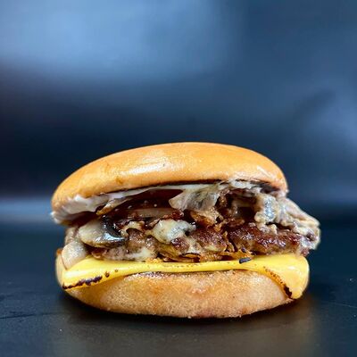 Трюфельный Жюльен в #BEEFштекс по цене 260 ₽