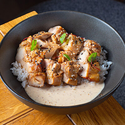 Цыпленок терияки с рисом в Густо & Пряно по цене 698 ₽