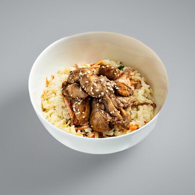 Сливочный рис с курицей в Про 100 суши по цене 645 ₽