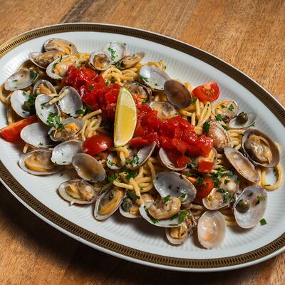 Spaghetti Alle vongole в La Piada по цене 1440 ₽