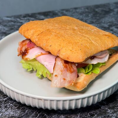 Сэндвич Сытный BBQ в Кофейня Булка по цене 360 ₽