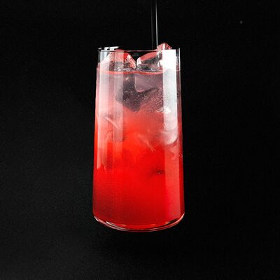 Безалкогольный лимонад малина-кокос в Loft по цене 400 ₽