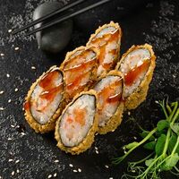 Маки темпура с лососем и креветкой спайси в Суши Профи