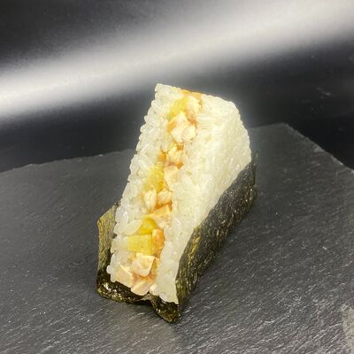 Онигири Гавайское в Поедем поедим по цене 240 ₽