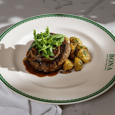 Бифштекс с картофелем стоун в Bona по цене 1450 ₽