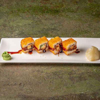 Ролл темпура с лососем в Бай Тай по цене 530 ₽