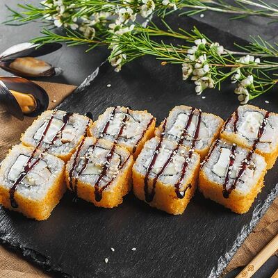 Ролл Грин жареный с курицей в Maki Family по цене 199