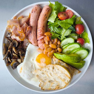 Завтрак по-английски в Панеттоле по цене 735 ₽