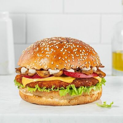 БлюЧиз Бургер с курицей в Магбургер №035 по цене 279 ₽