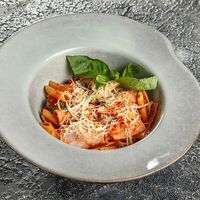 Паста пенне с ветчиной в томатном соусе в Кухня По Соседству