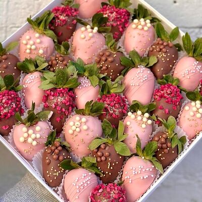 Клубника в шоколаде Love L в Verria Chocolate - клубника в шоколаде по цене 3990 ₽