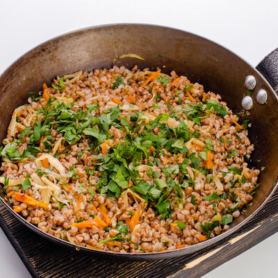 Гречка с молодой капустой в Сыроварня по цене 350