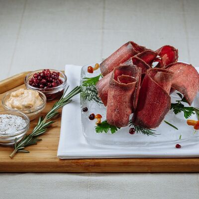 Строганина из оленины в Ив.Дурдинъ по цене 560