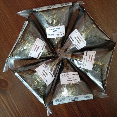 Онигири Курица-Терияки в Симпл по цене 199 ₽