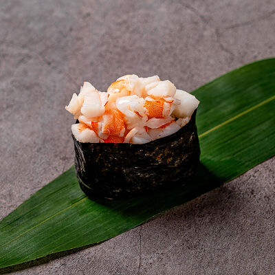 Острые суши Креветка в Soluxe Club по цене 500 ₽