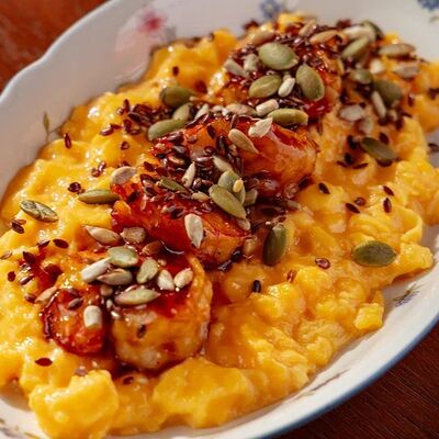 Скрембл с креветками и унаги-соусом в Ava bistro по цене 890 ₽