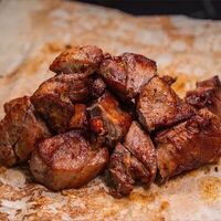 Шашлык из cвинoй шеи в Mr Grill