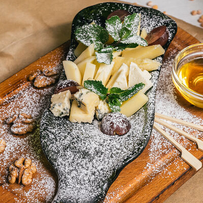 Сырная Палитра в Место Про Тесто по цене 495 ₽