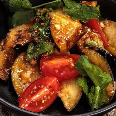 Салат Баклажан в Juicy Burger по цене 635 ₽