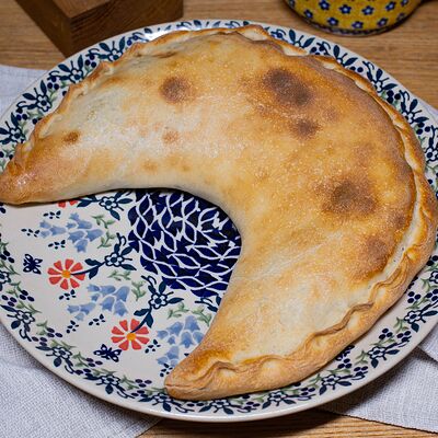 Хачапури с грибами и картофелем в Ресторан-сыроварня Брынза по цене 390