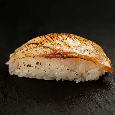 Опаленные суши с тилапией в Мистер суши по цене 214 ₽