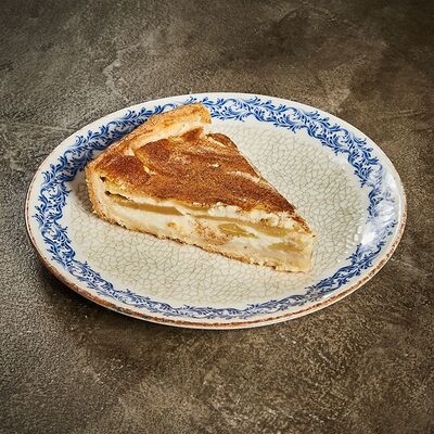 Яблочно-грушевый тарт в Гранат по цене 490 ₽