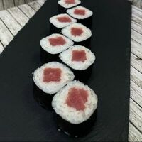 Магуро маки в Var_Sushi