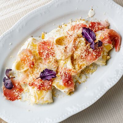 Паста Каламарата с Пармской ветчиной в Сен Тропе по цене 755 ₽