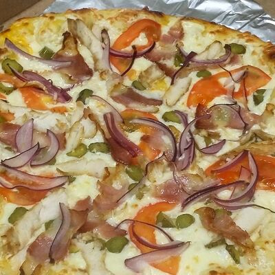 Пицца Чизбургер в Добрый Шеф по цене 520 ₽