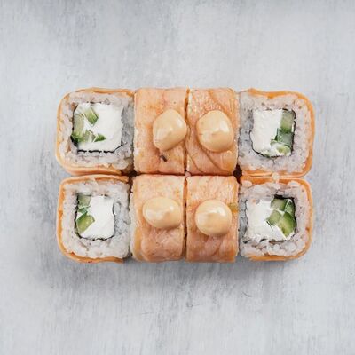 Ролл Опаленный лосось в Yummy yummy по цене 375 ₽