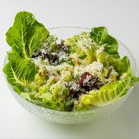 Зеленый салат с артишоком и манчего в ЮГ22