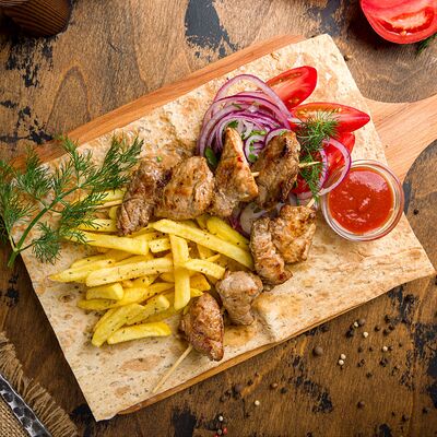 Шашлычки из cвинoй вырезки в Тбилисоба по цене 915 ₽