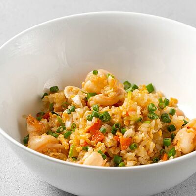 Жареный рис с морепродуктами в Кофемания ХП! по цене 990 ₽