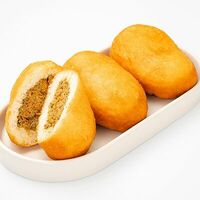 Пирожок жареный с печенью в Болтушка кулинария-кондитерская