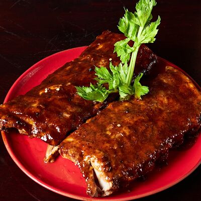 Сет свиных ребер в Lions Head по цене 1990 ₽