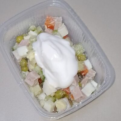 Салат оливье в Кулинария уплетайка по цене 85 ₽