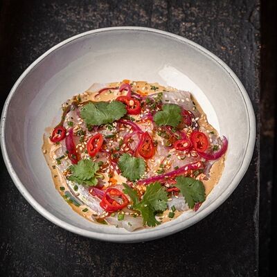 Севиче из дорадо с мисо-соусом в Техникум по цене 650 ₽