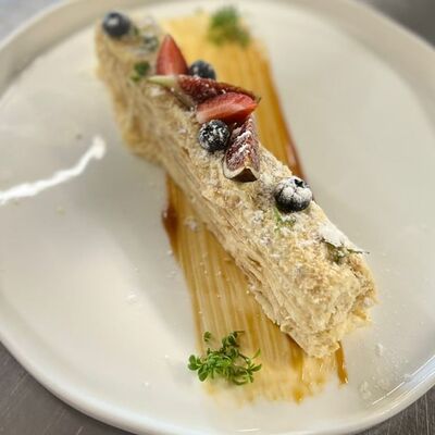 Наполеон в Everest Sochi по цене 690 ₽