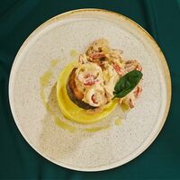 Лосось с пюре в Бали