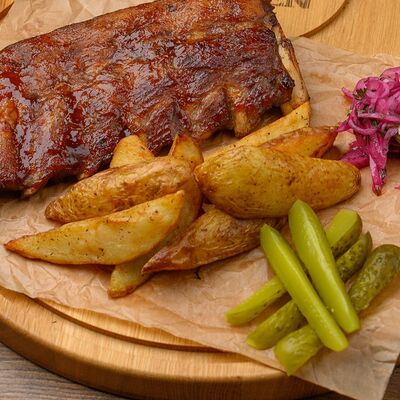 Ребрышки в соусе барбекю в Bronze lion по цене 770 ₽