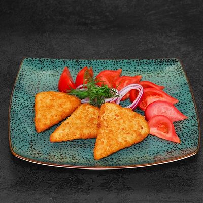 Сулугуни жареный с помидорами в Чайхана Восток № 1 по цене 840 ₽