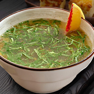 Щавелевый суп в Грузинский дворик по цене 540 ₽