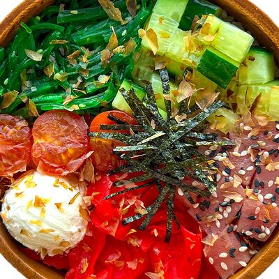 Поке Бонито с тунцом в Poke Bowl по цене 20 р.