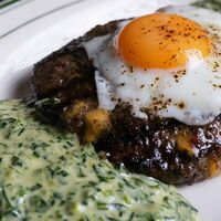 Бифштекс из говядины с сыром в Torro Grill