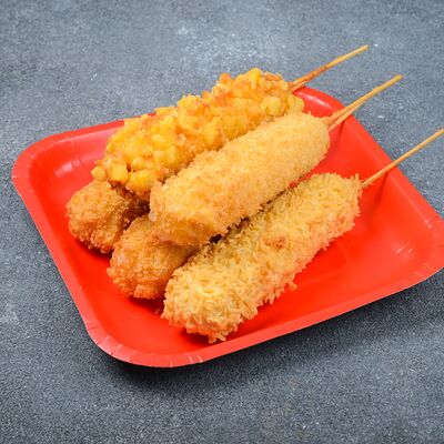 Корн-дог Сырный в Азиаты по цене 280 ₽